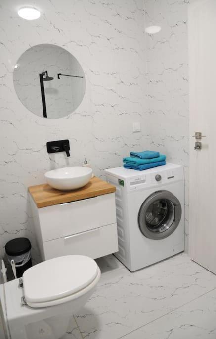7A Dream Apartment 7A Si Parcare Орадеа Екстериор снимка
